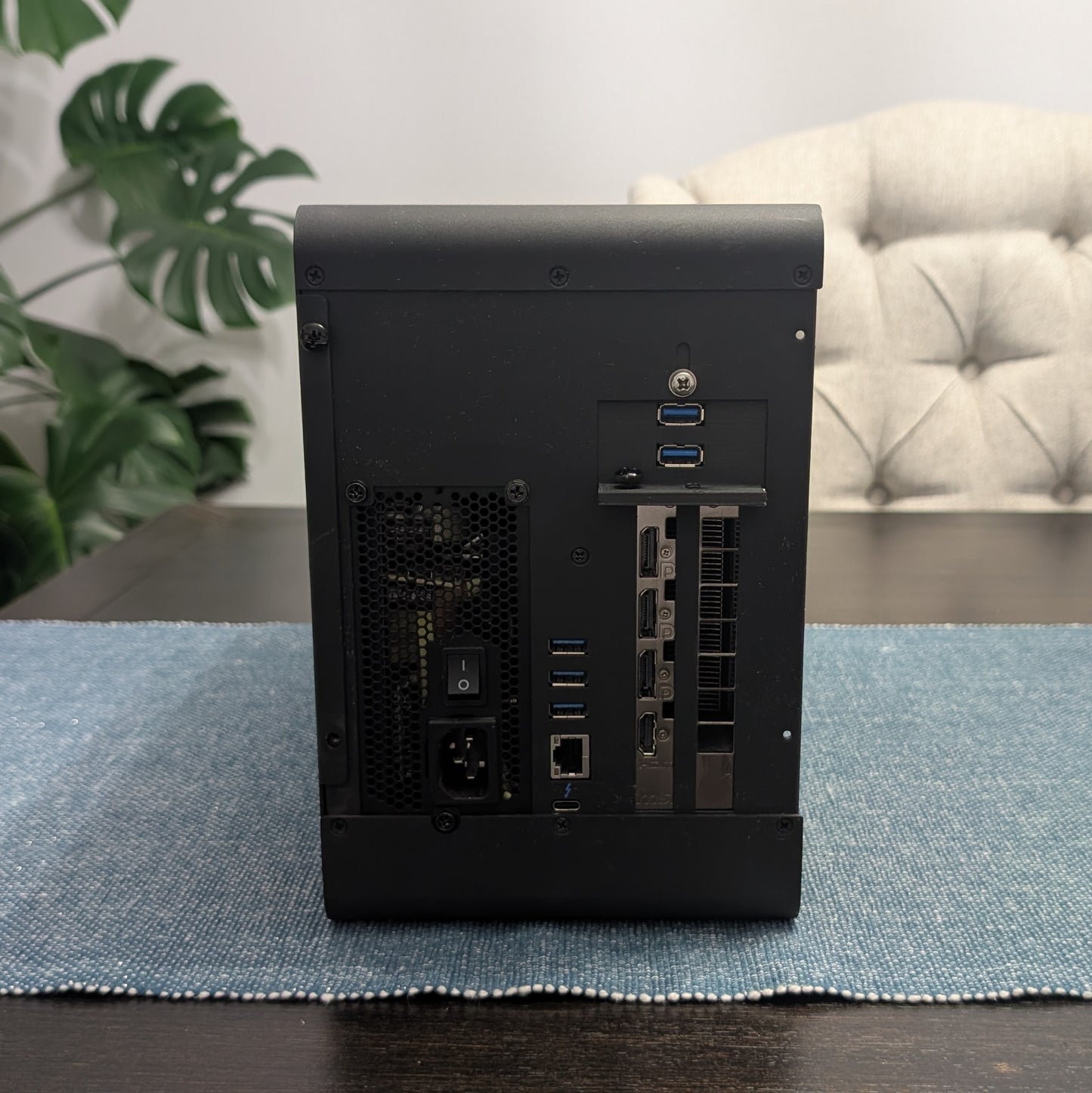 PowerColor Gaming Station eGPU Enclosure w/ MSI Vega 56 OC 8GB – TB3 Cable, Power Cable, Custom USB Mount
