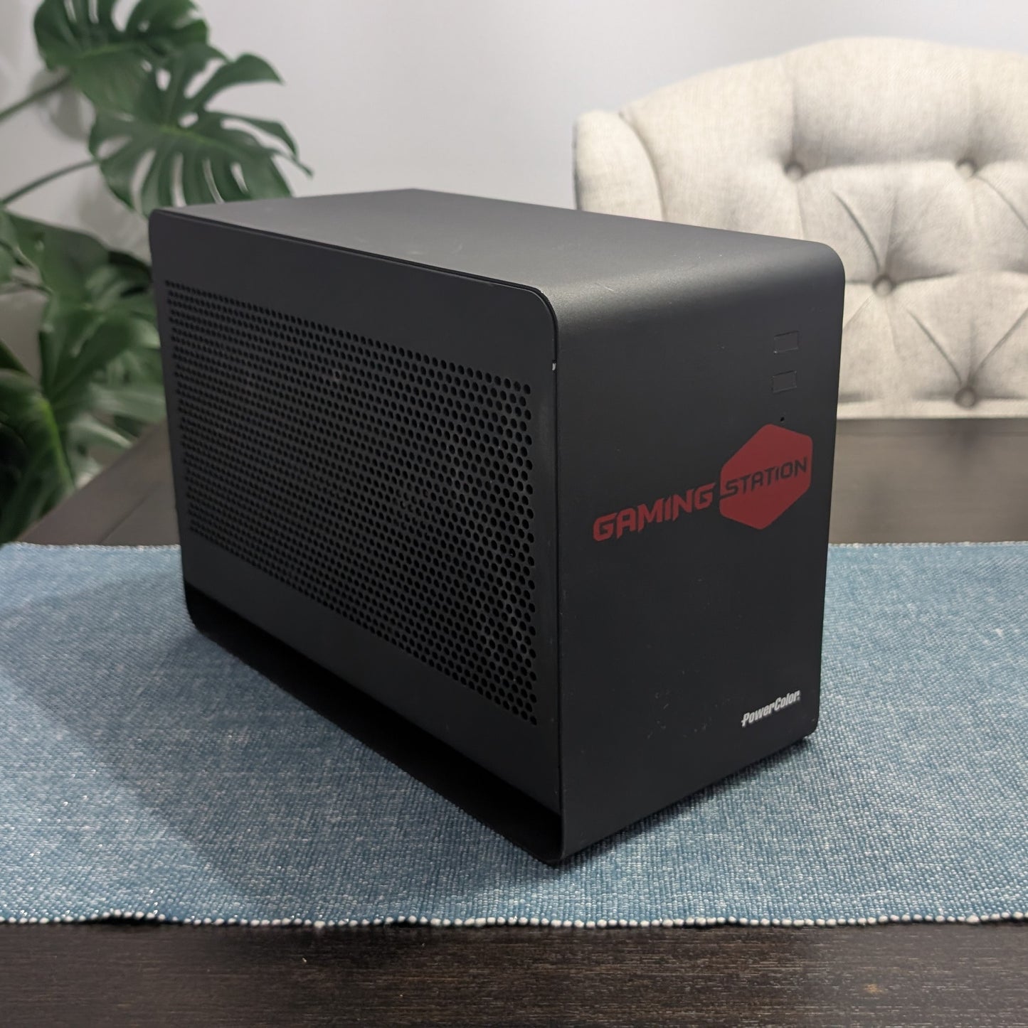 PowerColor Gaming Station eGPU Enclosure w/ MSI Vega 56 OC 8GB – TB3 Cable, Power Cable, Custom USB Mount