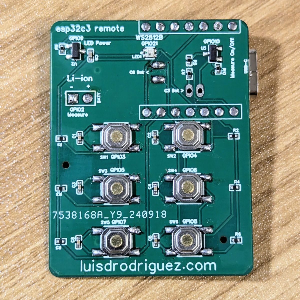 ESP32 Remote 6 Button RGB PCB