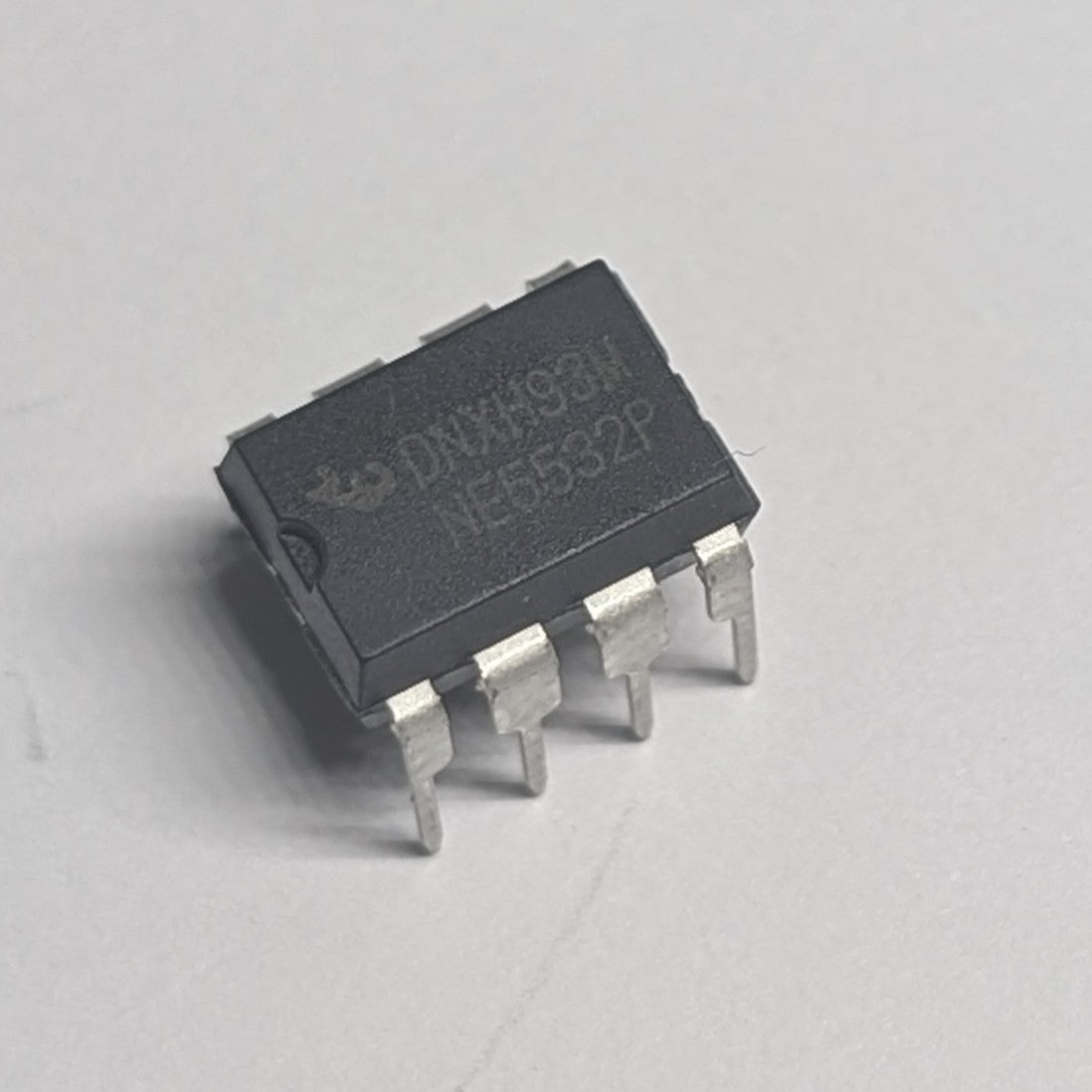 NE5532P Dual Low-Noise Op-Amp