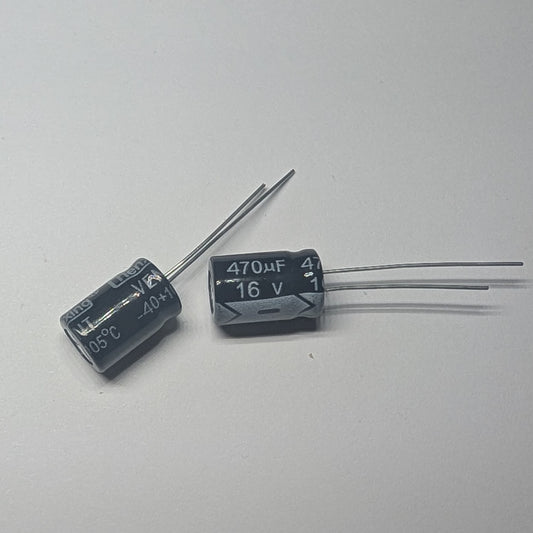 470µF 16V Electrolytic Capacitor (THT)